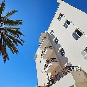 https://lis-aparthotel.balearic-islands.net